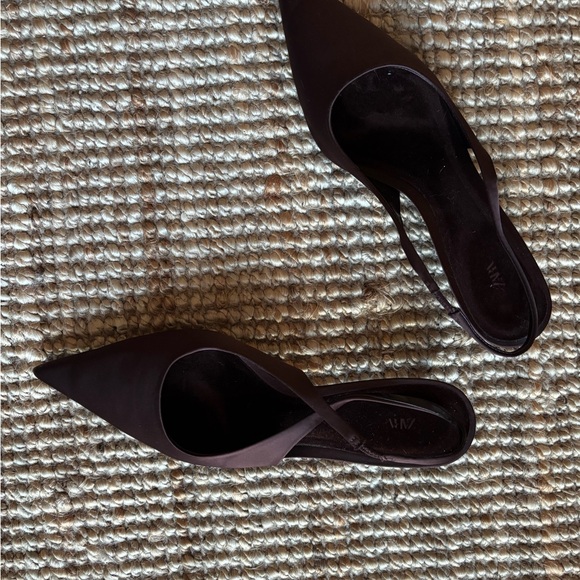 Satin point toe kitten sling back heel - Zara - Picture 2 of 2
